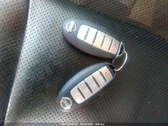 JN8AT2MT2JW460792 Nissan Rogue Sl