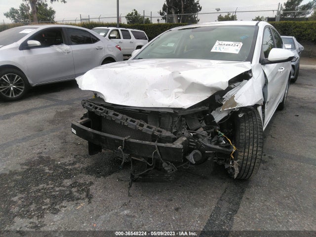 Hyundai ELANTRA SE 2018 5NPD74LF8JH333488 Image 7