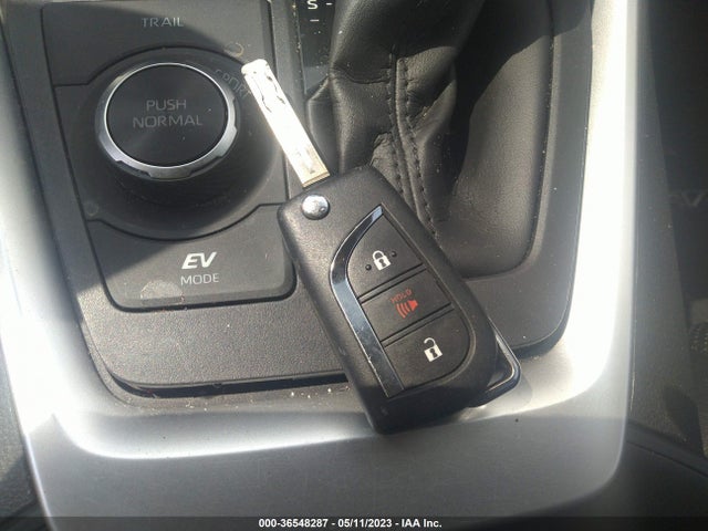 2019 TOYOTA RAV4 HYBRID LE VIN: JTMLWRFV7KD035598