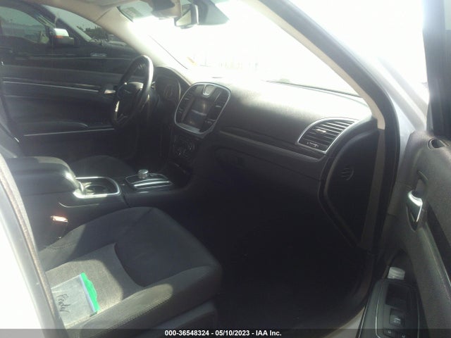 2C3CCAAG4JH313866 Chrysler 300 Touring