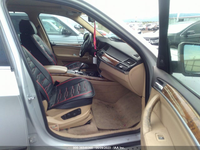 2009 BMW X5 48I VIN: 5UXFE835X9L169065