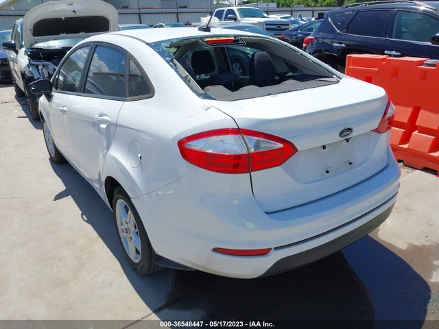 Ford FIESTA SE 2018 3FADP4BJXJM111931 Image 4
