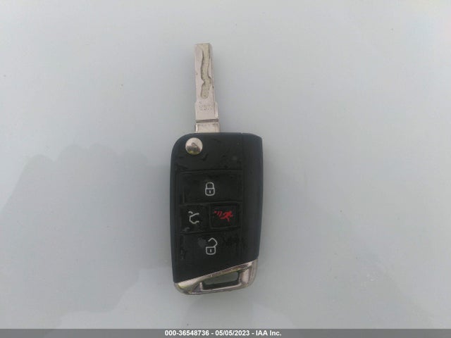 3VW217AU4HM013565 Volkswagen GOLF S