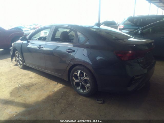 3KPF24ADXKE077675 KIA Forte Lxs