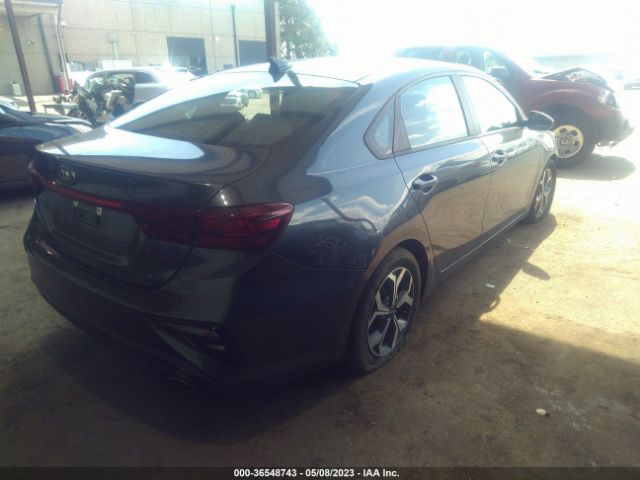 3KPF24ADXKE077675 KIA Forte Lxs