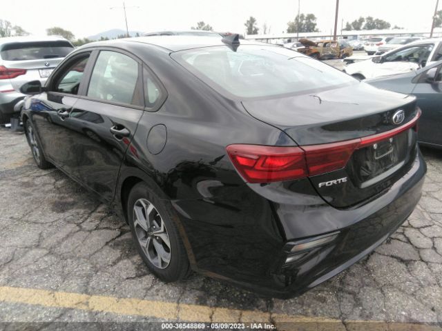 3KPF24AD0ME295112 KIA Forte Lxs