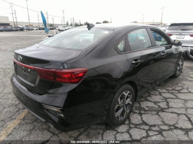 3KPF24AD0ME295112 KIA Forte Lxs
