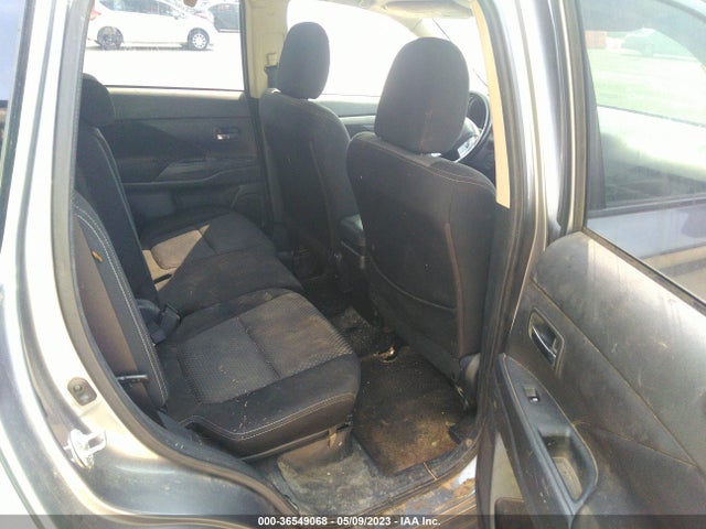 JA4AD3A33HZ058852 Mitsubishi Outlander Se/sel