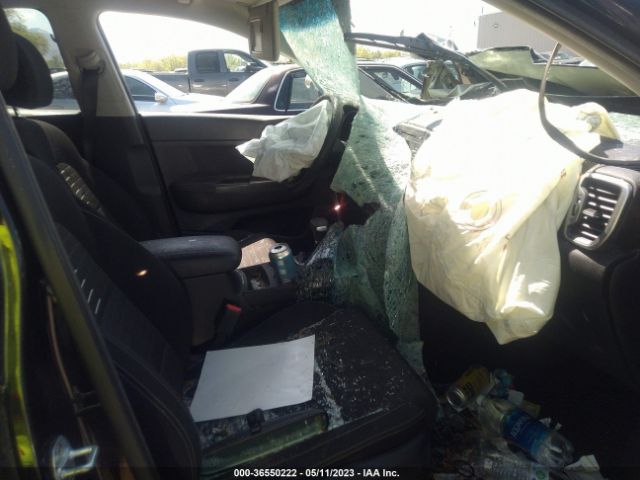 KNDPMCAC5J7386856 KIA Sportage Lx
