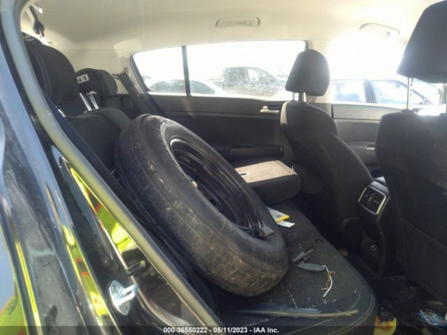 KNDPMCAC5J7386856 KIA Sportage Lx