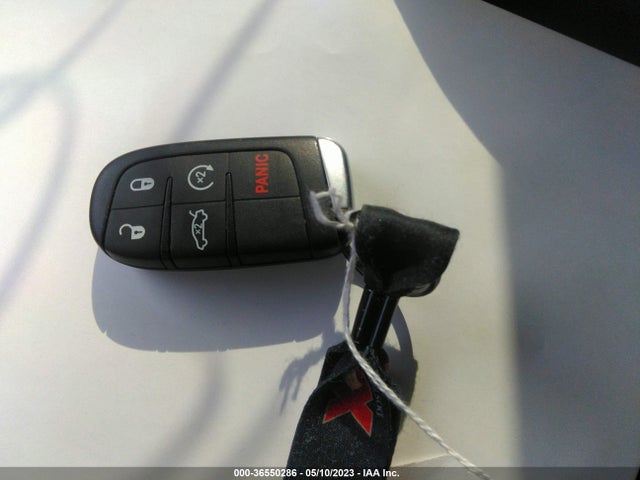 2C3CCABT5JH117821 Chrysler 300