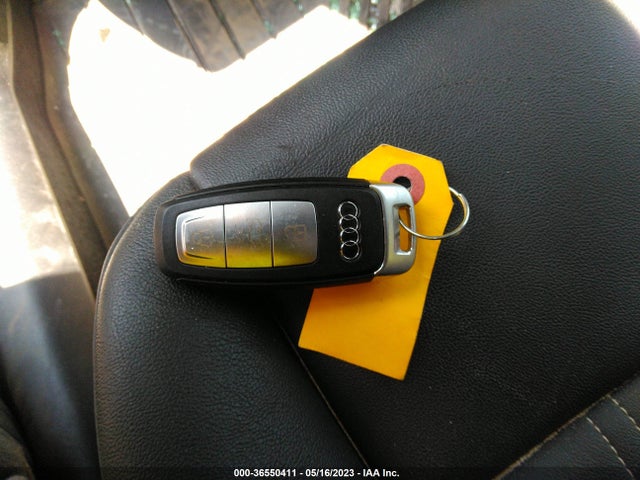 WAUGUDGY9NA019926 Audi A3 Sedan Premium