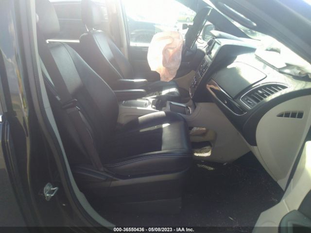 2C4RDGCG5HR716813 Dodge Grand Caravan Sxt