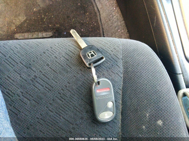 2003 HONDA CIVIC LX VIN: 1HGEM22503L041246