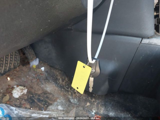 JN8AS5MT8FW669143 Nissan Rogue Select S