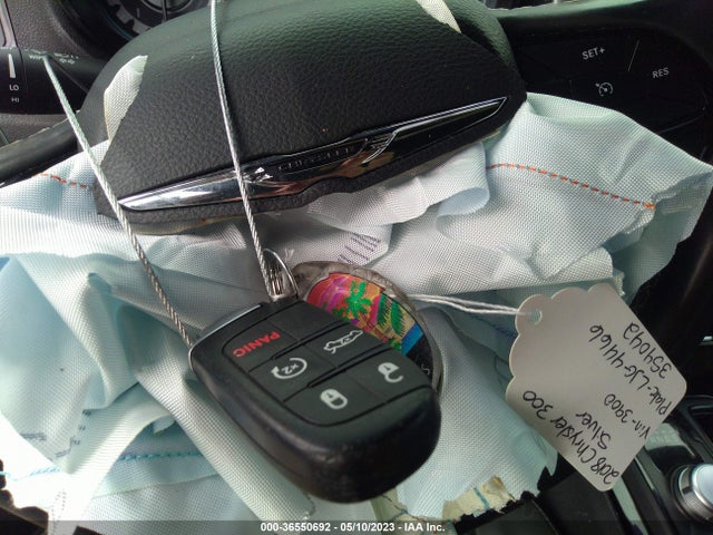 2C3CCABG2JH243900 Chrysler 300 300s