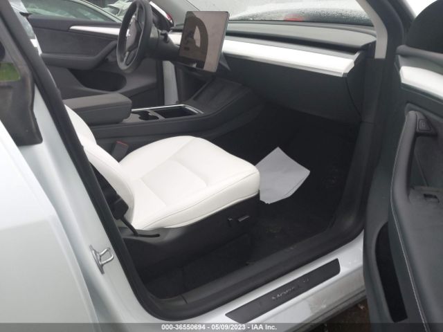 7SAYGDEF8NF539528 Tesla Model Y Performance