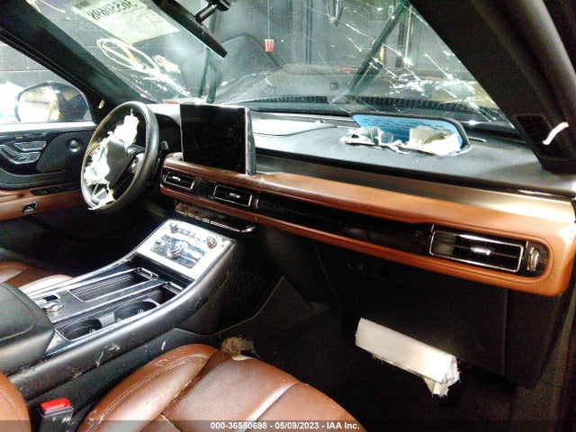 2021 Lincoln Aviator, VIN: 5LM5J7XC2MGL06313
