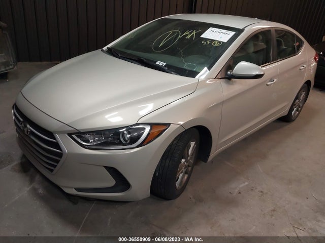 Hyundai ELANTRA SE 2017 5NPD84LF1HH120390 Image 2