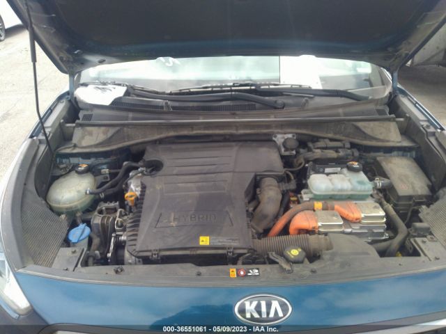 KNDCB3LC2K5314608 KIA NIRO LX