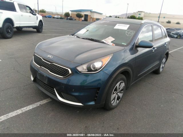 KNDCB3LC2K5314608 KIA NIRO LX