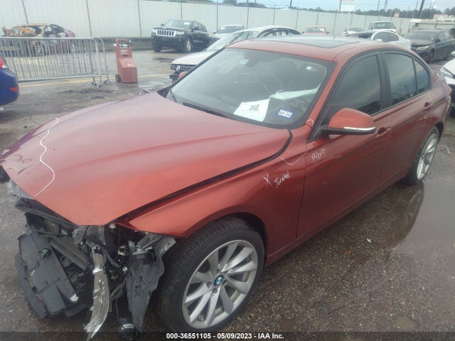 BMW 3 Series 320i 2018 WBA8E1G58JNU90880 Image 2