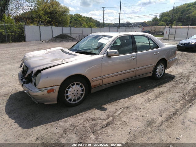 2000 MERCEDES-BENZ E-CLASS AWD VIN: WDBJF82J9YX030381