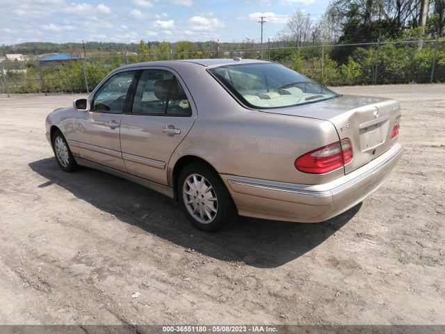 2000 MERCEDES-BENZ E-CLASS AWD VIN: WDBJF82J9YX030381