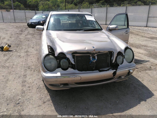 2000 MERCEDES-BENZ E-CLASS AWD VIN: WDBJF82J9YX030381