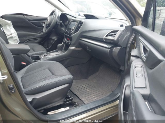 JF2SKAEC3NH496997 Subaru Forester Premium