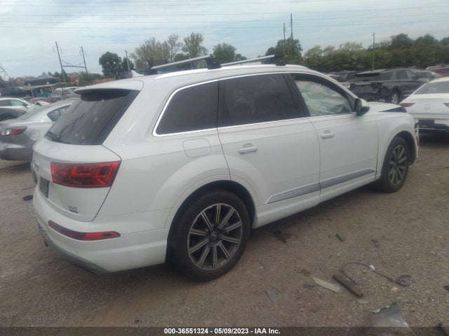 WA1VAAF75HD007425 Audi Q7 Prestige