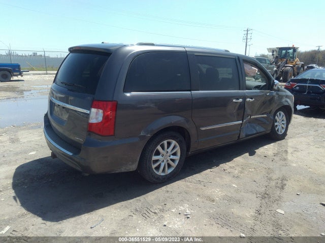 2C4RC1GG9FR710388 Chrysler Town & Country Limited Platinum