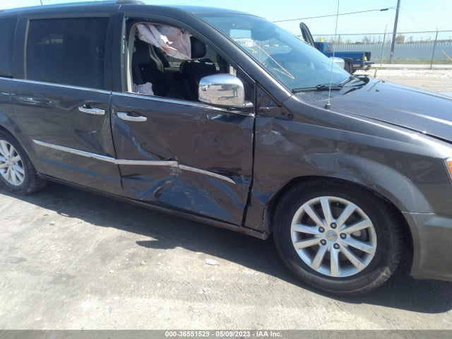 2C4RC1GG9FR710388 Chrysler Town & Country Limited Platinum
