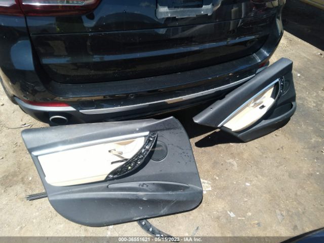 WBA8B9G57HNU48931 BMW 3 Series 330i