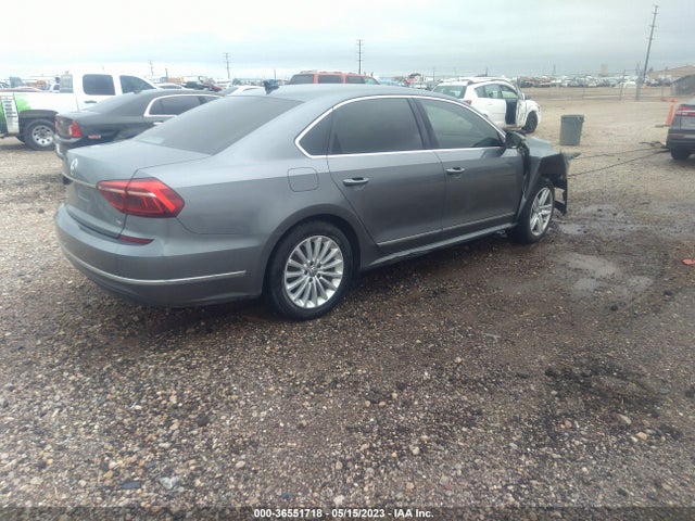 1VWBT7A37HC026829 Volkswagen Passat 1.8t Se