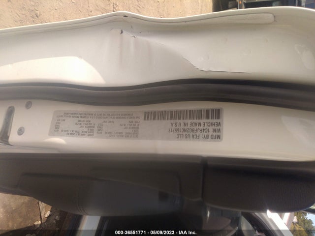1C4RJFBG2NC165717 Jeep Grand Cherokee Wk Limited