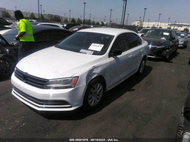 3VWD17AJ1FM258111 Volkswagen Jetta Sedan 1.8t Se
