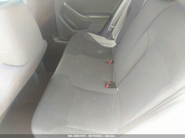 3VWD17AJ1FM258111 Volkswagen Jetta Sedan 1.8t Se