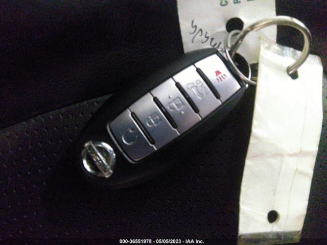 JN8AY2ND3KX010296 Nissan Armada Sl