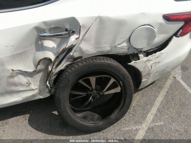 1N4AA6AP2JC398043 Nissan Maxima Platinum