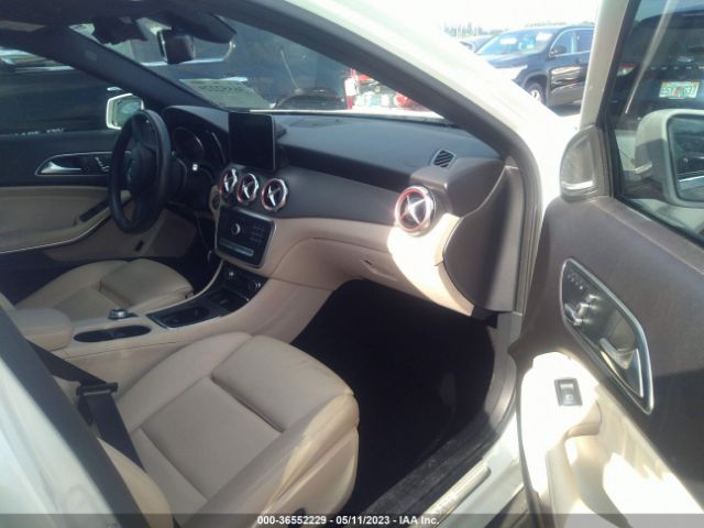2018 MERCEDES-BENZ GLA WDCTG4EB1JJ452197 Photo 4