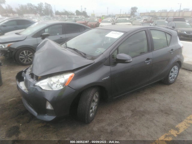 Toyota Prius C One/three/two/four 2014 JTDKDTB35E1561205 Image 2
