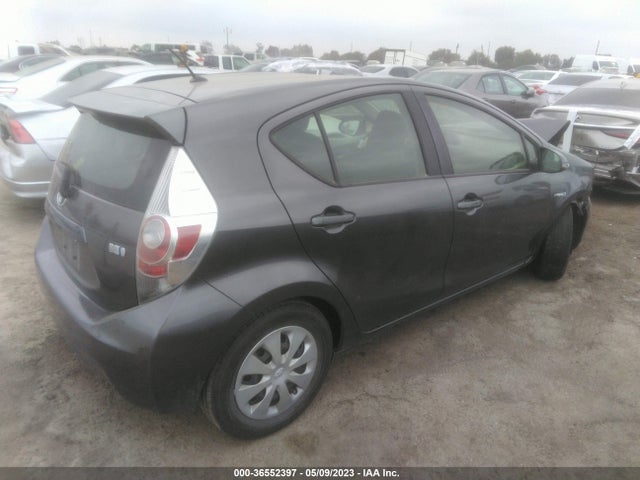 Toyota Prius C One/three/two/four 2014 JTDKDTB35E1561205 Image 4