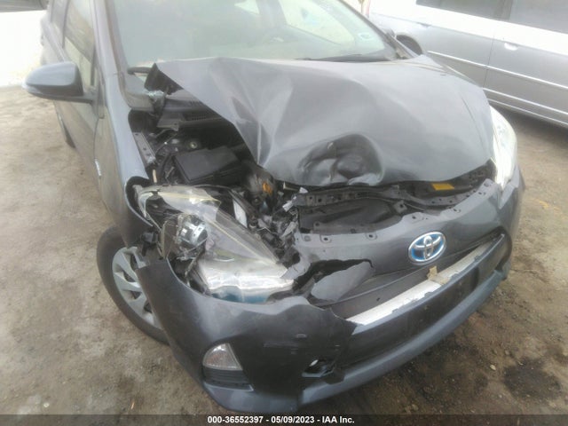 Toyota Prius C One/three/two/four 2014 JTDKDTB35E1561205 Image 6
