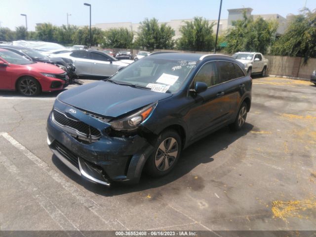 KNDCB3LC3J5157590 KIA NIRO LX