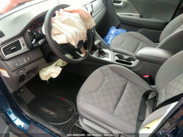 KNDCB3LC3J5157590 KIA NIRO LX