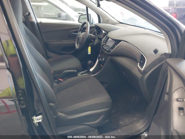 Chevrolet TRAX LS 2020 3GNCJKSB2LL297033 Image 5