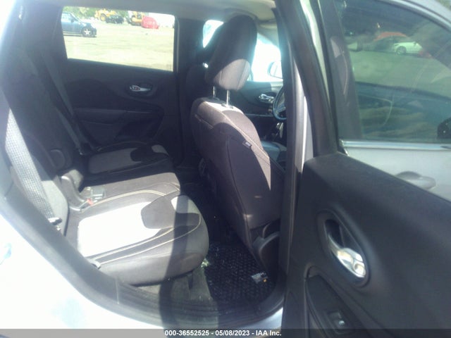 1C4PJMCS4EW321933 Jeep Cherokee Latitude