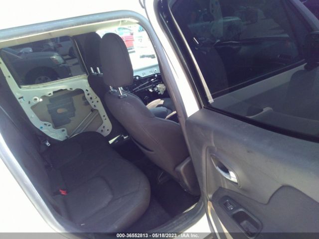 ZACCJABTXFPC22796 Jeep Renegade Latitude