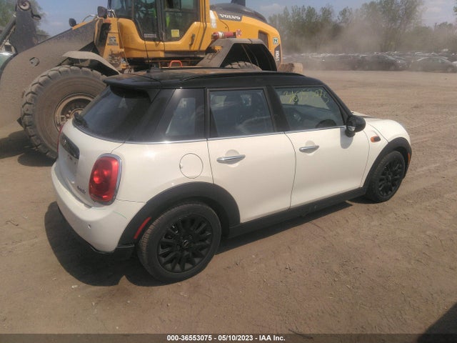 2018 Mini Hardtop, VIN: WMWXU1C52J2F93043